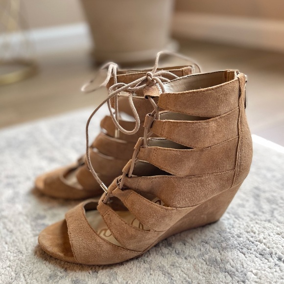 Sam Edelman, leather, beige gladiator wedge, size 6.5 - Picture 2 of 2